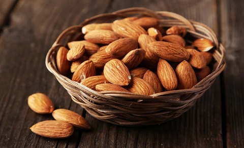 در مورد بادام بدانیم